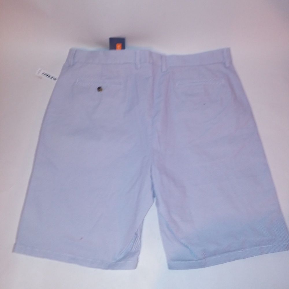 Old Navy Mens Shorts - Picture 7 of 8